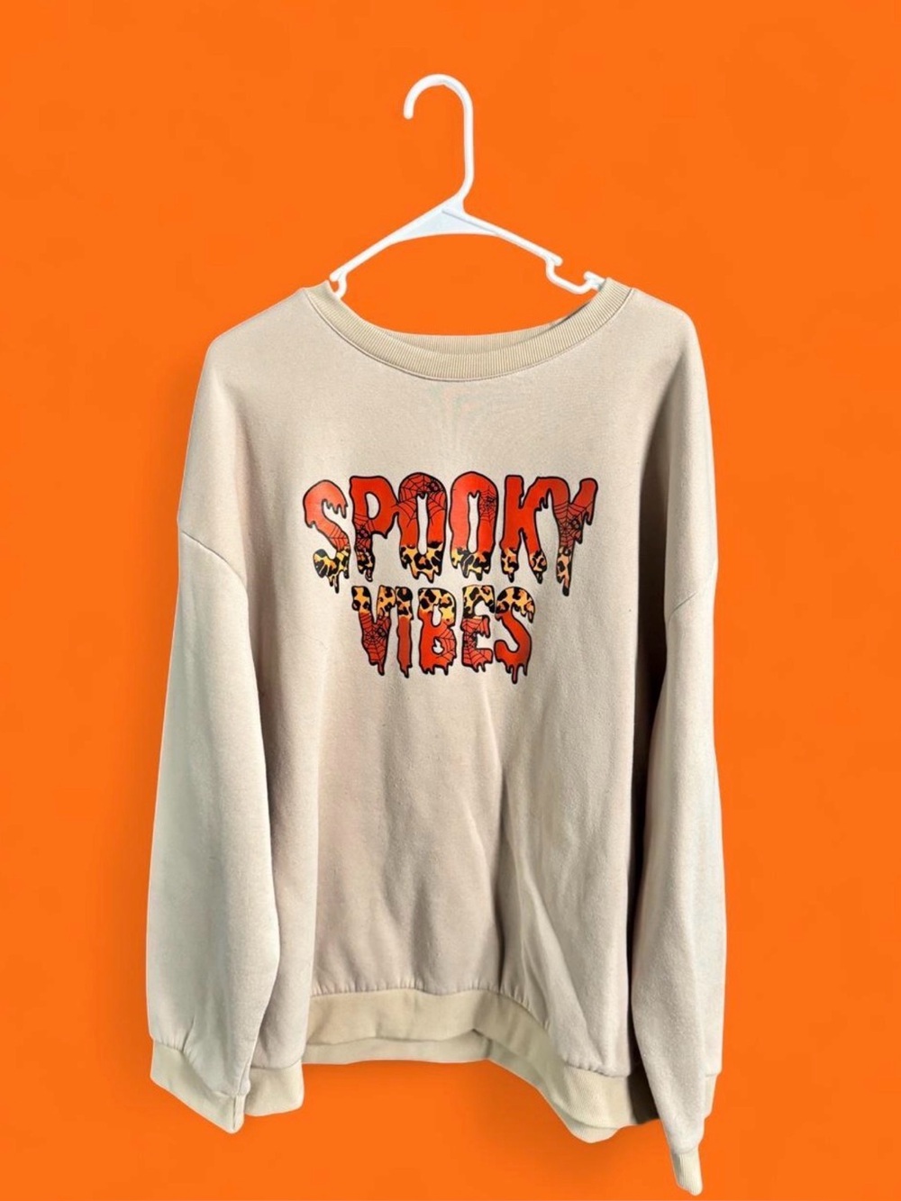 SHEIN Curve Spooky Vibes Plus Size Halloween Graphic Sweatshirt